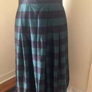 Daniel Cremieux Black and Hunter Green  A-Line Skirt size 10